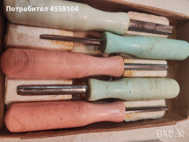 Дърводелски длета и две рендета, снимка 10 - Други инструменти - 53056245