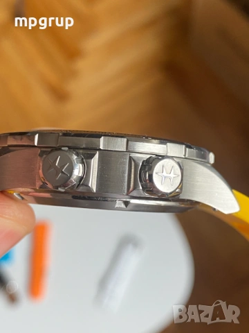 Продавам оригинален Мъжки часовник Hamilton Khaki Aviation X-Wind Qz. H77912535, снимка 4 - Мъжки - 53936590