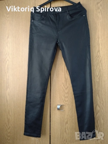 Черен кожен дамски панталон