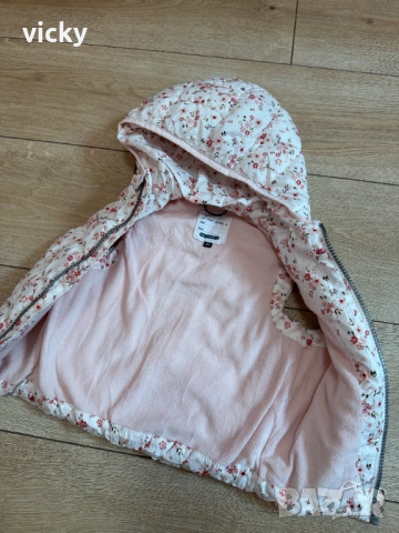 Елек/грейка с флорални мотиви Reserved, размер 86 и 98, снимка 6 - Детски якета и елеци - 46421085