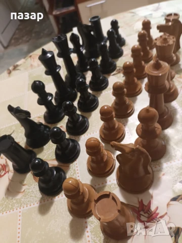 Бакелитови фигури. за шах комплект, снимка 3 - Шах и табла - 51251758