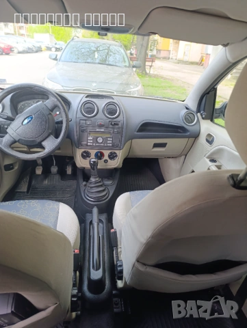 Ford Fiesta 1.4. benzin 80k.c., снимка 11 - Автомобили и джипове - 54220733