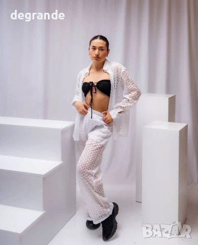 Бял дамски комплект от две части
