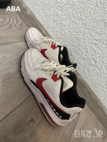 Оригинални скъпи Найк обувки 