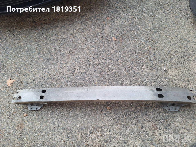 Греда за задна броня за авенсис т25 седан
