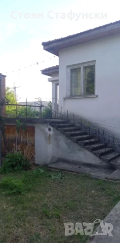 Двуетажна къща, снимка 3 - Къщи - 50868153