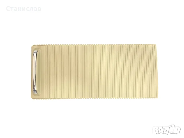 Щора за поставка на чаши за VW Passat B8 – 3G0862531A
