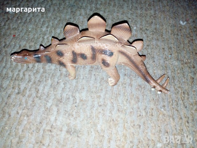 героите от играта на играчките и динозаври, снимка 8 - Колекции - 31361977