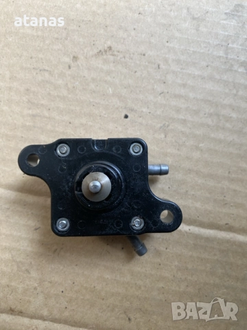 бензинова помпа yamaha f8-9.9