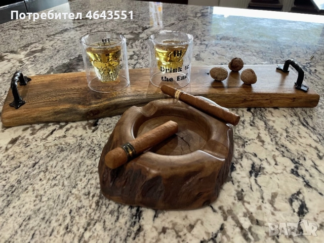 Поднос и пепелник от орех