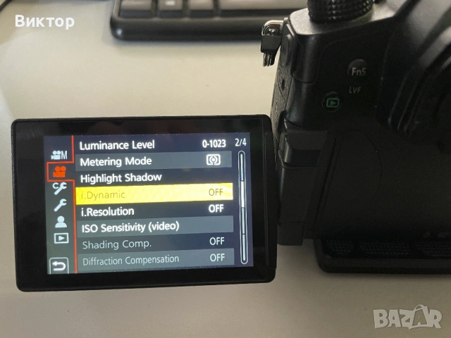 Продавам Panasonic GH5, снимка 2 - Фотоапарати - 53884630