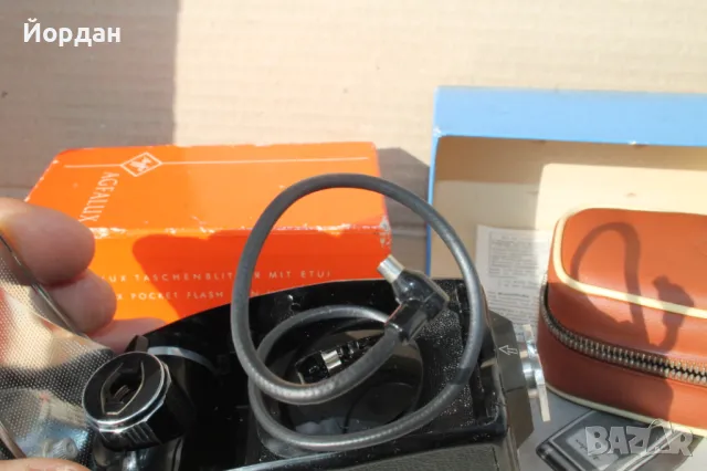 Немска светкавица за фото апарат ''Agfalux'' с калъф, снимка 7 - Антикварни и старинни предмети - 49546857