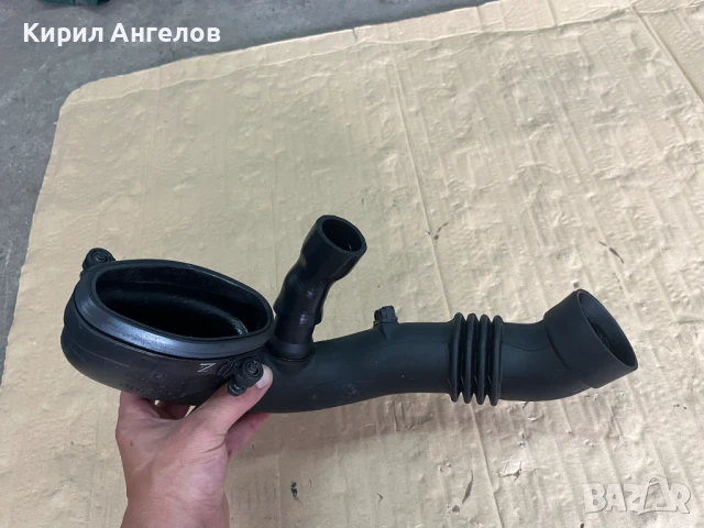 Тръбата към турбото за BMW E60 520D / X3 E83 2.0D (163 к.с.), снимка 2 - Части - 50995066