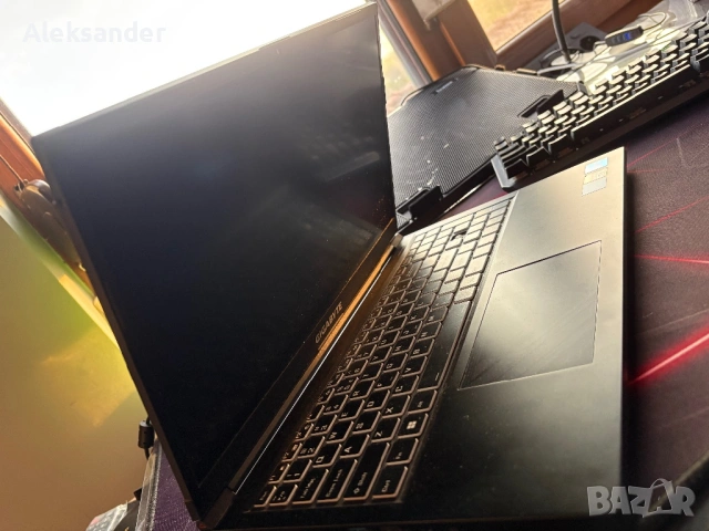 Gigabyte G5 GE | i5-12500H | RTX 3050 | + ПОДАРЪК Охладител, снимка 3 - Лаптопи за игри - 53977568