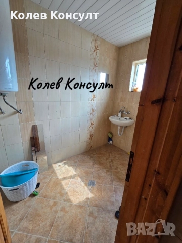 Продавам масивна двуетажна къща в село Брод , снимка 6 - Къщи - 51520790