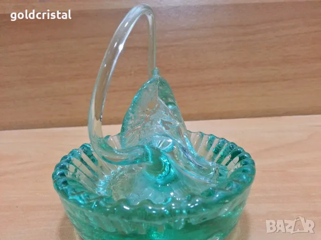 Стар стъклен пепелник цветно зелено стъкло , снимка 5 - Антикварни и старинни предмети - 49777604