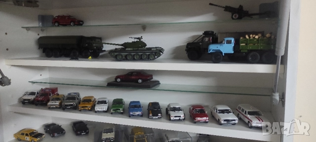  Витрини за модели, снимка 3 - Колекции - 51308215