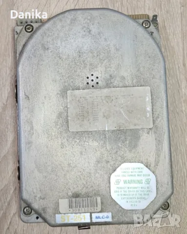 Ретро MFM хард диск Seagate ST251 - 40 MB за Правец 16 - тестван и работещ