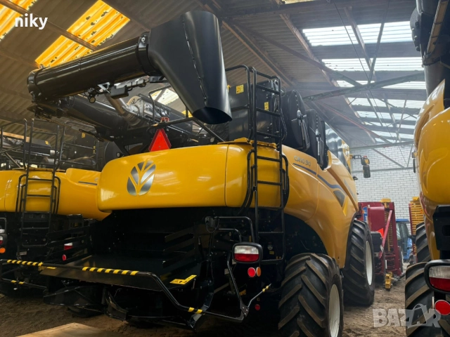 Комбайн New Holland CR10.90, снимка 7 - Селскостопанска техника - 52918865