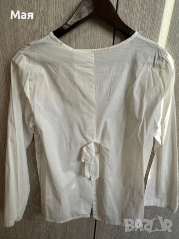 Бяла дамска блуза, снимка 2 - Блузи с дълъг ръкав и пуловери - 50919495