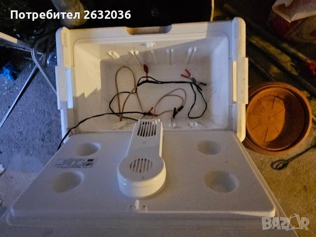 Продавам хладилник за къмпинг, снимка 4 - Хладилни чанти - 51786146