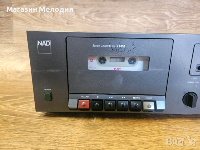 Касетен дек NAD 6220 – Аудиофилски минимализъм и топъл аналогов звук от „Златната ера“ на Hi-Fi, снимка 3 - Декове - 53987021