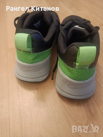 Nike Air Max Nuaxis номер 41 (26 см), снимка 5 - Маратонки - 54337001