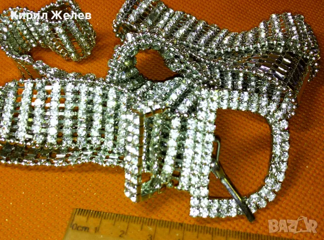 ПРЕКРАСЕН АЖУРЕН ДАМСКИ ПОСРЕБРЕН МЕТАЛЕН КОЛАН с БЛЕСТЯЩИ ФАСЕТИРАНИ КРИСТАЛИ 32867, снимка 4 - Колани - 47298506