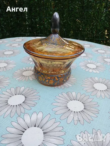Продавам бонбониера от 1925