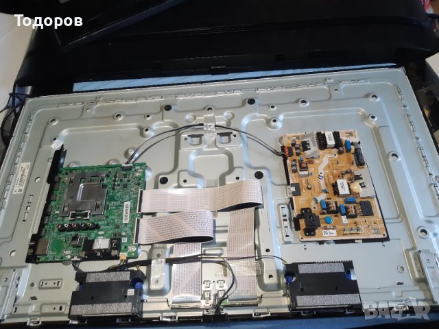 Samsung UE43RU7092 със счупен екран на части, снимка 2 - Телевизори - 42361401