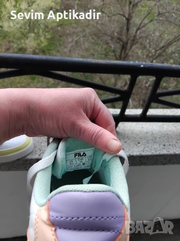 Оргинални дамски маратонки Fila , снимка 5 - Маратонки - 54078216