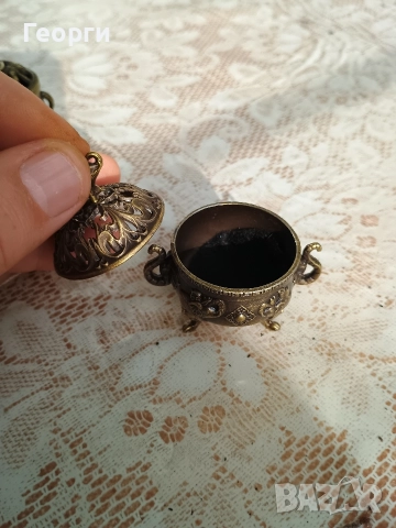 Две метални кандила, снимка 3 - Антикварни и старинни предмети - 52581799