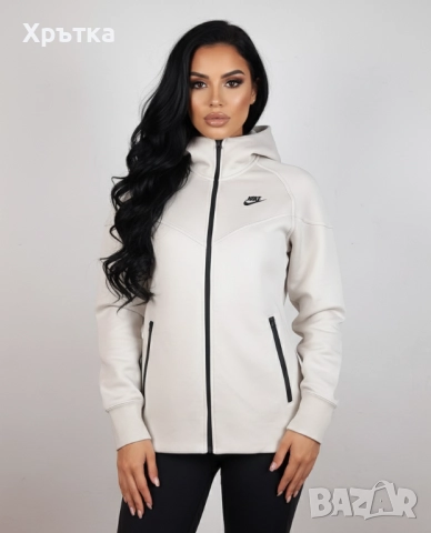 Nike Tech Fleece Windrunner - Оригинално дамско горнище размер S