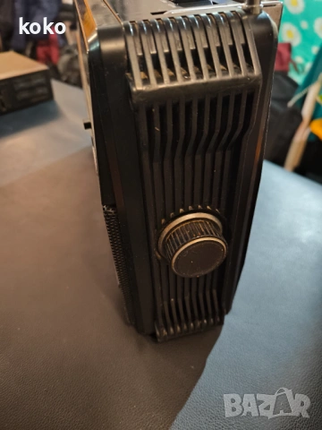 Радио касетофон ретро винтидж Grundig , снимка 9 - Радиокасетофони, транзистори - 53263704