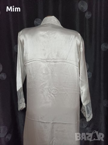 Jest S/M Бял сатенен дълъг халат с дантела , снимка 8 - Нощници - 37192369