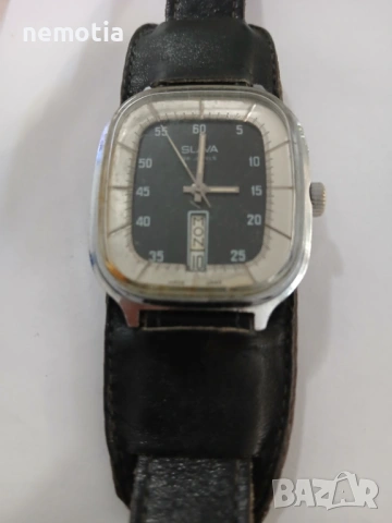 Механична Слава с ден и дата, снимка 3 - Антикварни и старинни предмети - 54246257