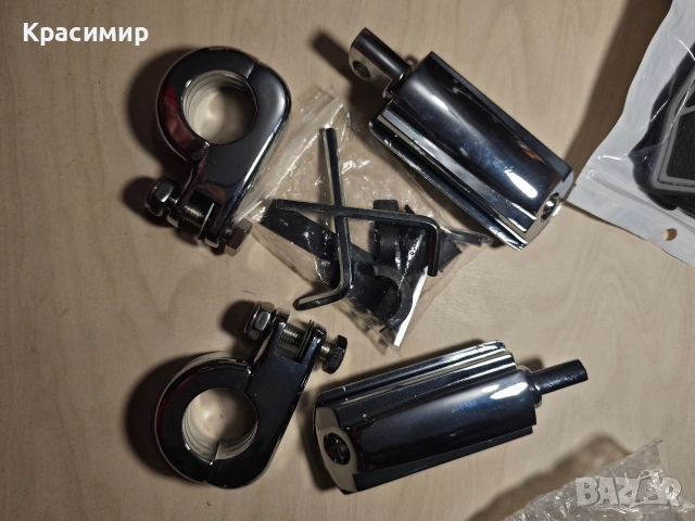 Продавам степенки за краш бар! Чисто нови! Намират се във Варна. Цена 25 евро. 