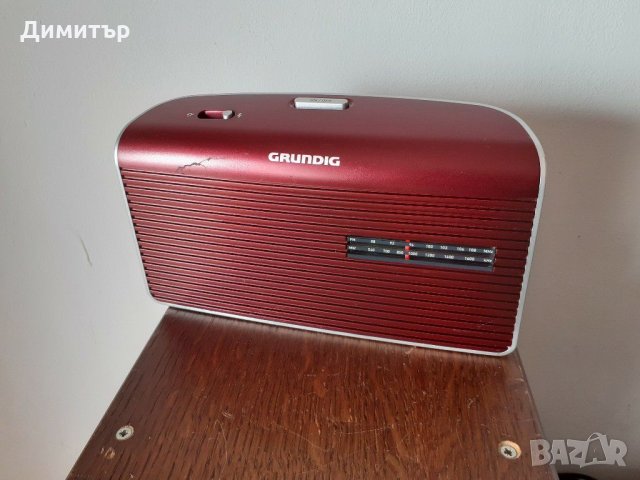  Радио GRUNDIG Music 60 Germany, снимка 1 - Радиокасетофони, транзистори - 31215121