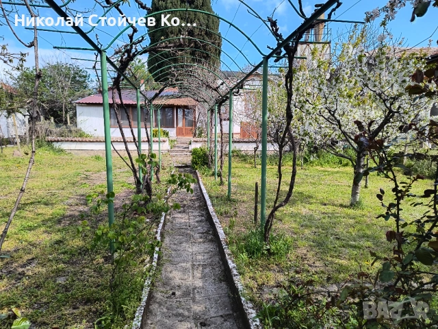 Продава, снимка 4 - Къщи - 54236616