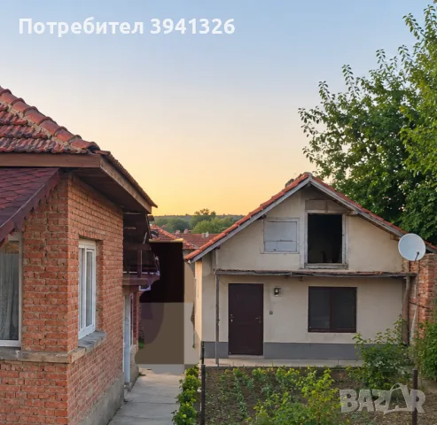 ПРОДАВАТ СЕ КЪЩА И ВИЛА – ГР ДЪЛГОПОЛ Продават се два отделни имота – къща и вила разположени в гр Д, снимка 2 - Къщи - 56228499