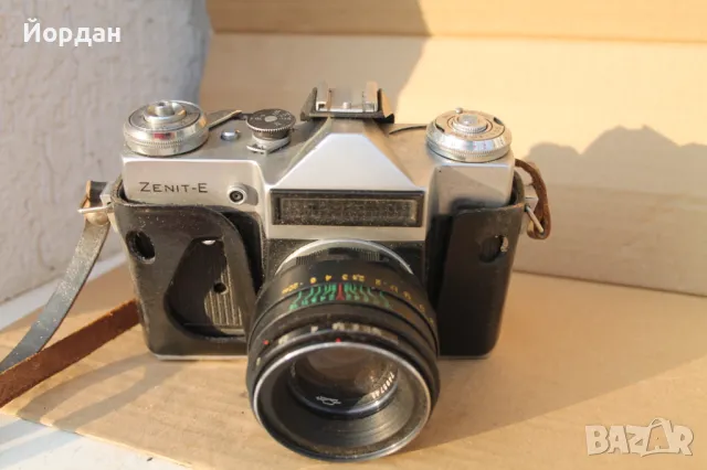 СССР фотоапарат ''Zenit-F'' / обектив ''Helios 44-2'', снимка 2 - Фотоапарати - 47790899