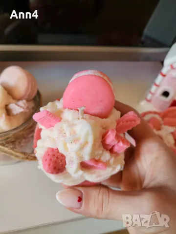 Соеви свещи за подарък , снимка 4 - Ръчно изработени сувенири - 49236325