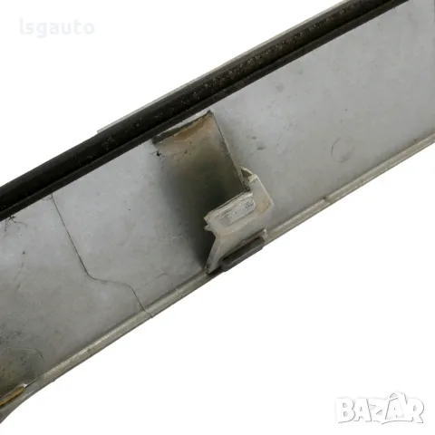 Лайсна с бутон отваряне заден капак и осветление номер Opel Astra H (A04) 2004-2010 ID: 164208, снимка 8 - Части - 56015246