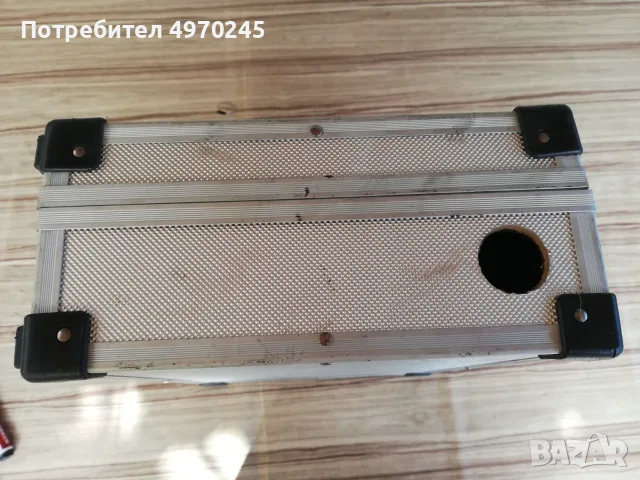 Куфарче с метална основа, снимка 5 - Куфари - 56369727