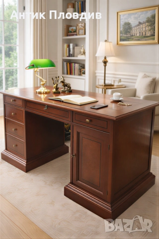 Голямо бюро в неокласически стил