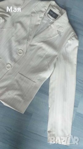 Дамски , класически сака, снимка 4 - Сака - 30549642