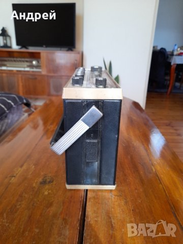 Старо радио,радиоприемник Геолог #3, снимка 4 - Антикварни и старинни предмети - 38593662