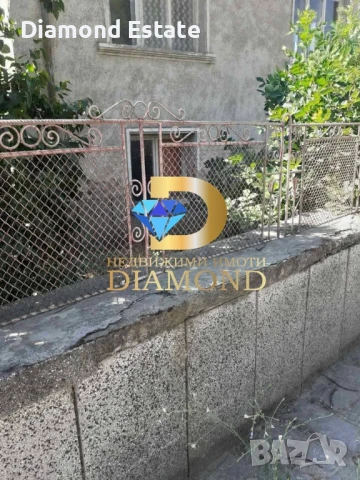 Двуетажна къща в село Дълбок извор, общ. Първомай, снимка 7 - Къщи - 51163611