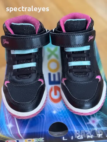 Geox светещи високи маратонки 26-ти номер, снимка 2 - Детски маратонки - 50431939