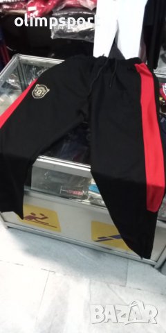 спортен екип Manchester United нов , снимка 2 - Спортни дрехи, екипи - 39129454
